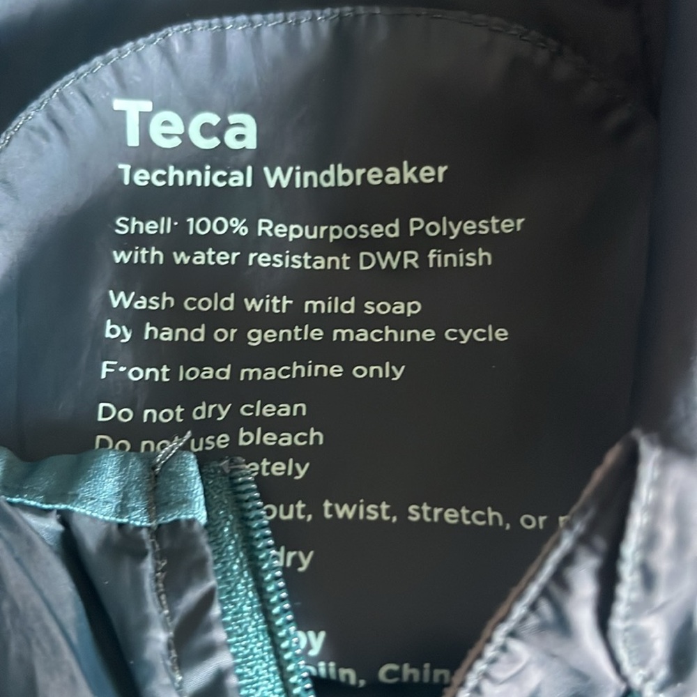 Cotopaxi Teca Half-Zip Windbreaker - image 6
